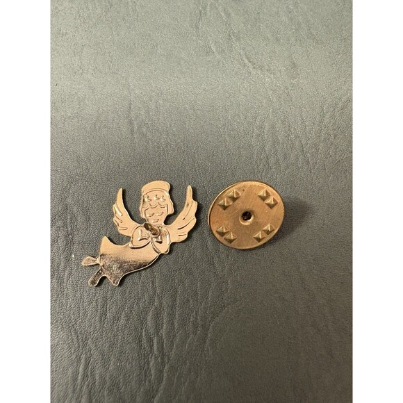 Guardian Angel Praying Gold Tone Vintage Lapel Pin - Picture 7 of 8